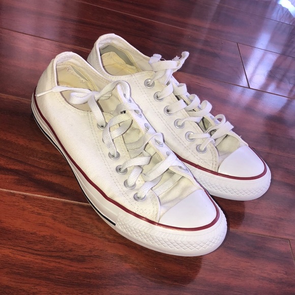 Converse Shoes - White low top converse